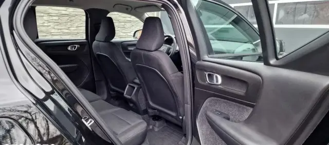 VOLVO XC 40 D3 Momentum