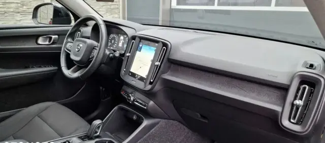 VOLVO XC 40 D3 Momentum