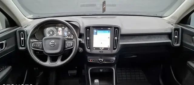 VOLVO XC 40 D3 Momentum