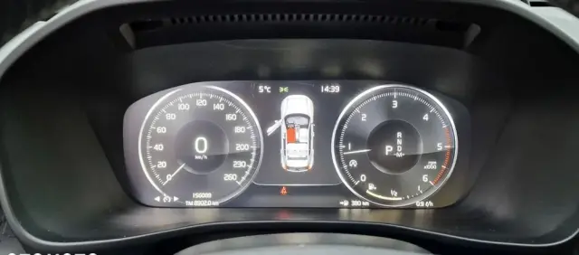 VOLVO XC 40 D3 Momentum