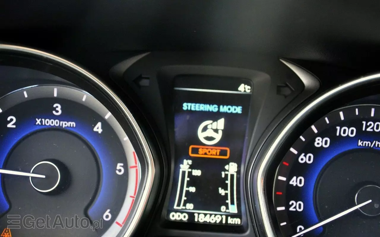 HYUNDAI I30 1.6 CRDi Premium