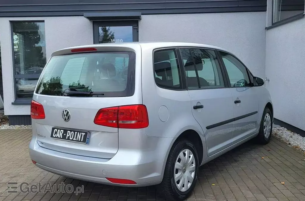 VOLKSWAGEN Touran 