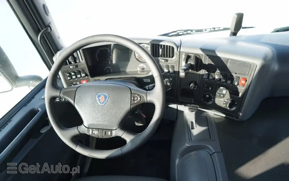 SCANIA P 360 / 4x2 / WYWROTKA 3 STRONNY KIPPER 4,5M / SPECJALNY /  EURO 6 / 