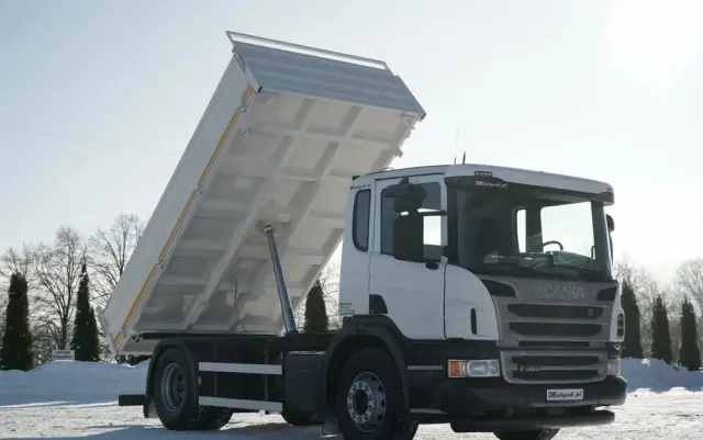 SCANIA P 360 / 4x2 / WYWROTKA 3 STRONNY KIPPER 4,5M / SPECJALNY /  EURO 6 / 