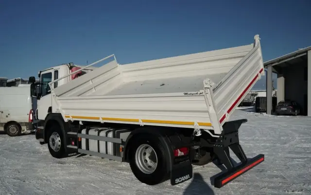 SCANIA P 360 / 4x2 / WYWROTKA 3 STRONNY KIPPER 4,5M / SPECJALNY /  EURO 6 / 