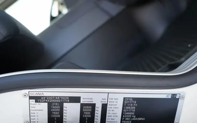 SCANIA P 360 / 4x2 / WYWROTKA 3 STRONNY KIPPER 4,5M / SPECJALNY /  EURO 6 / 