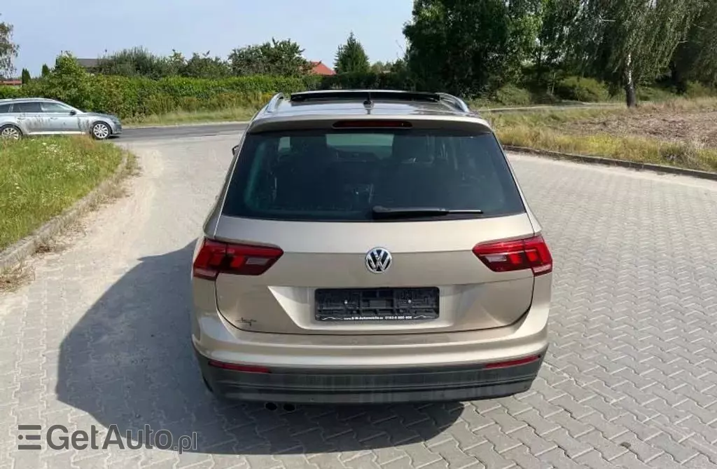 VOLKSWAGEN Tiguan 