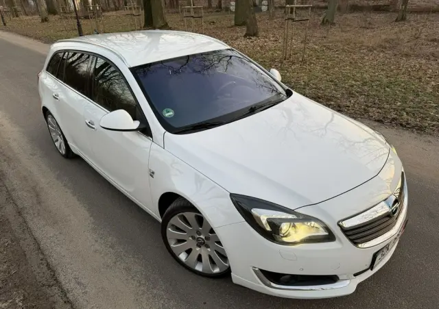 OPEL Insignia 