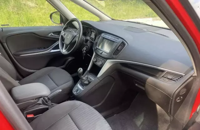 OPEL Zafira 