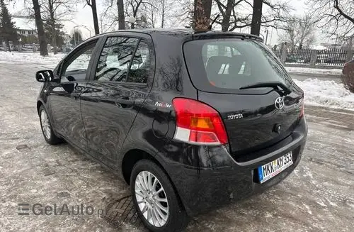 TOYOTA Yaris 