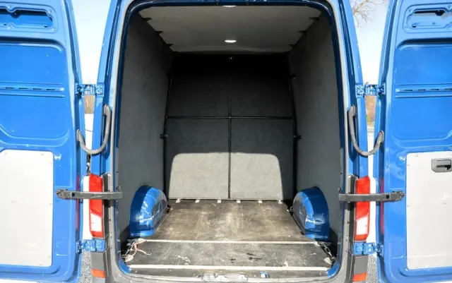 VOLKSWAGEN Crafter 