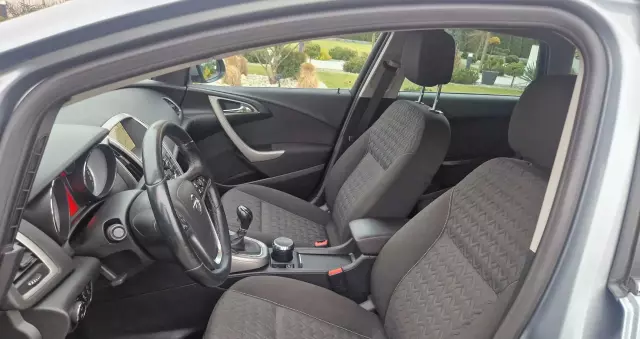 OPEL Astra 1.4 Turbo Sports Tourer Active
