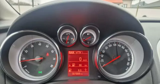 OPEL Astra 1.4 Turbo Sports Tourer Active