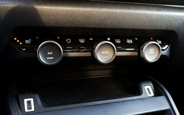CITROËN C4X 1.2 PureTech Shine S&S EAT8