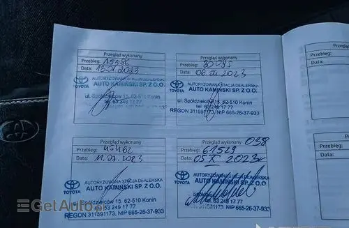 TOYOTA Yaris 