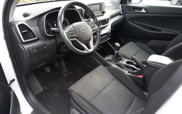 HYUNDAI Tucson 