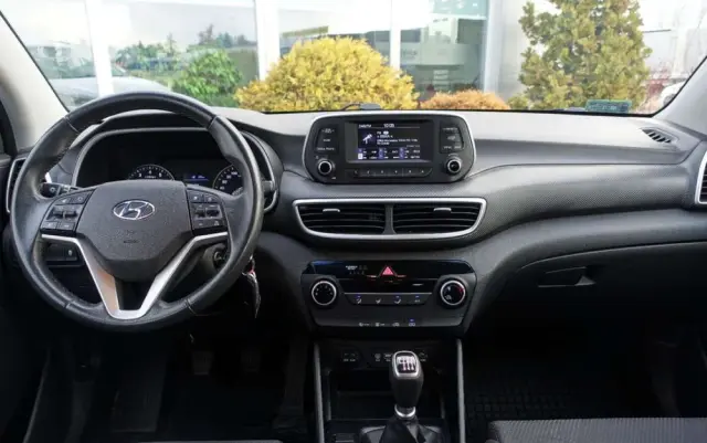 HYUNDAI Tucson 