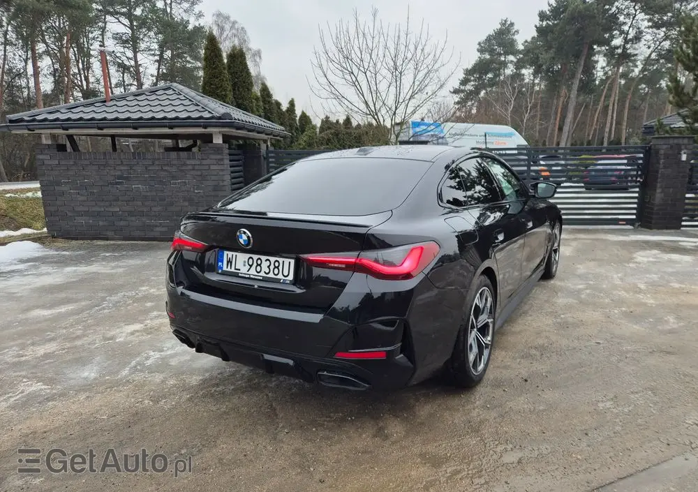 BMW Seria 4 M440i xDrive mHEV sport