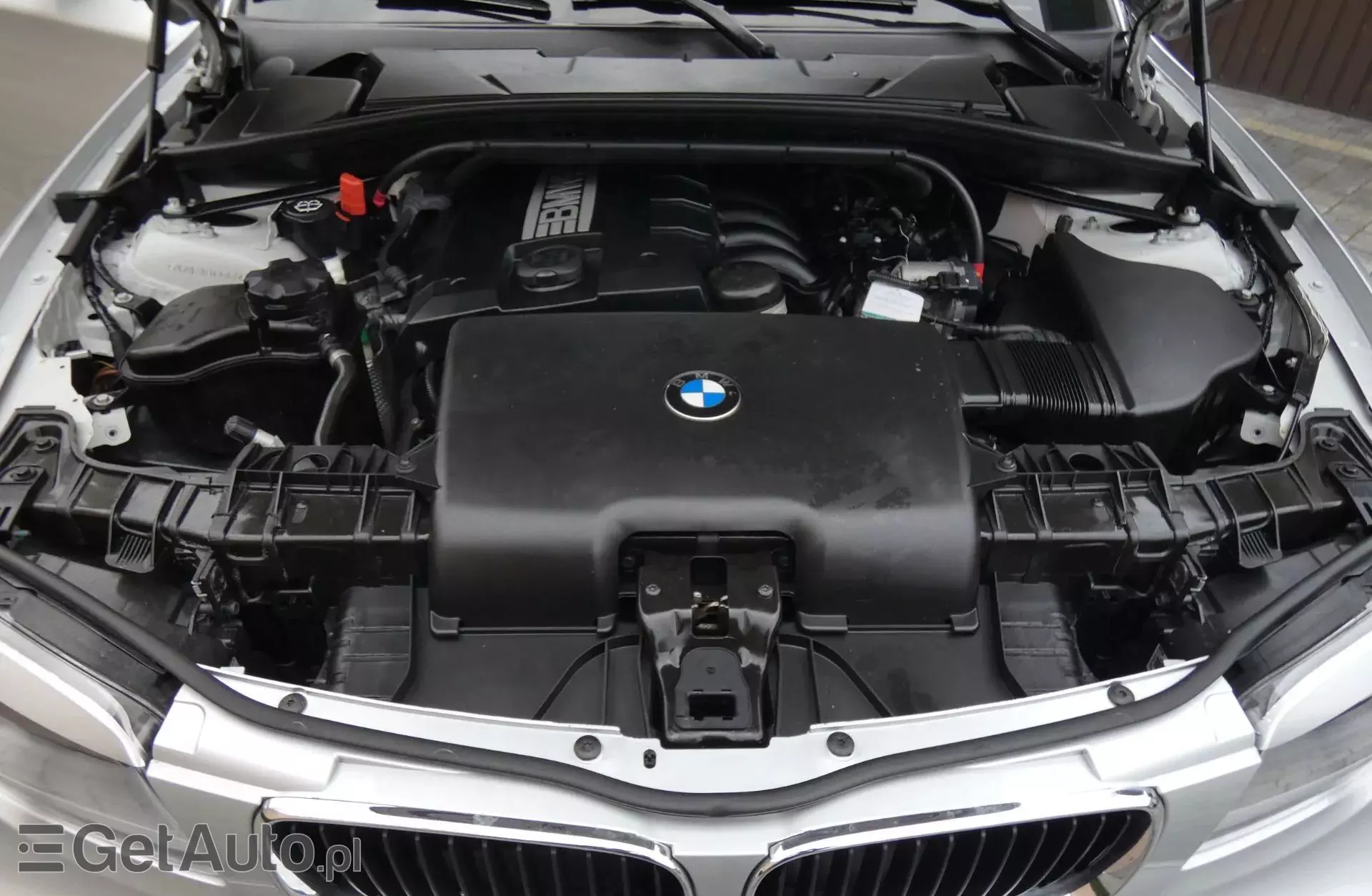 BMW Seria 1 116i (122 KM)