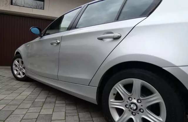 BMW Seria 1 116i (122 KM)