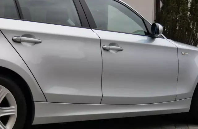 BMW Seria 1 116i (122 KM)