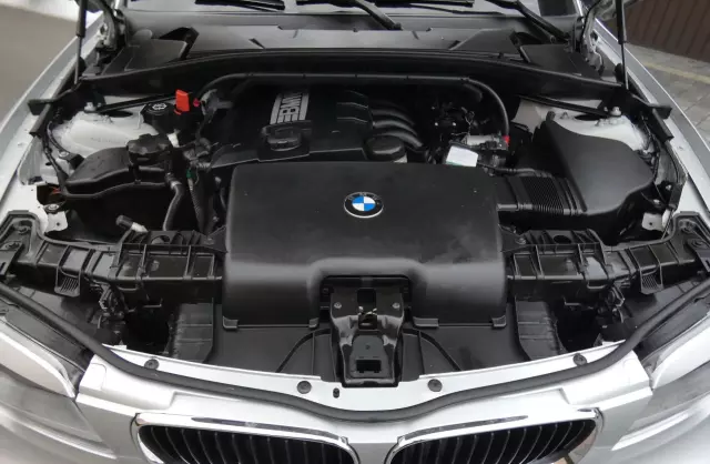 BMW Seria 1 116i (122 KM)