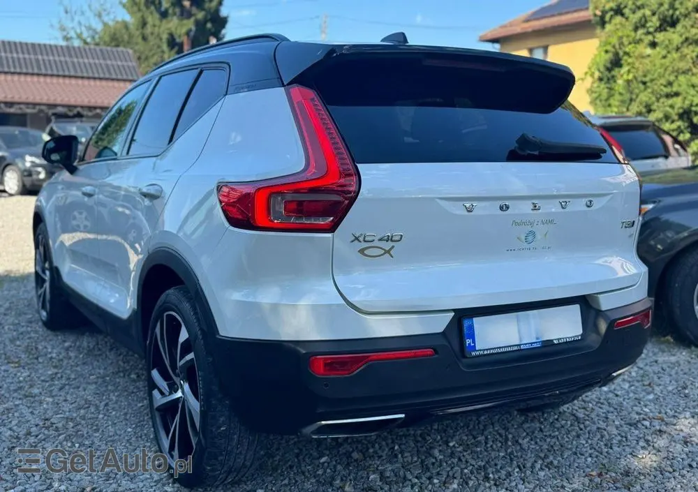 VOLVO XC 40 