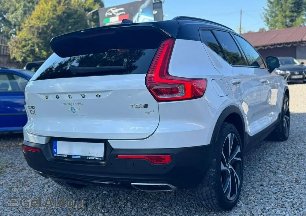 VOLVO XC 40 