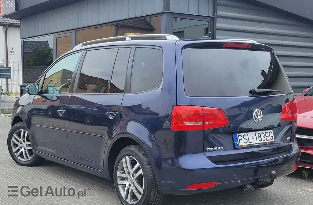 VOLKSWAGEN Touran 