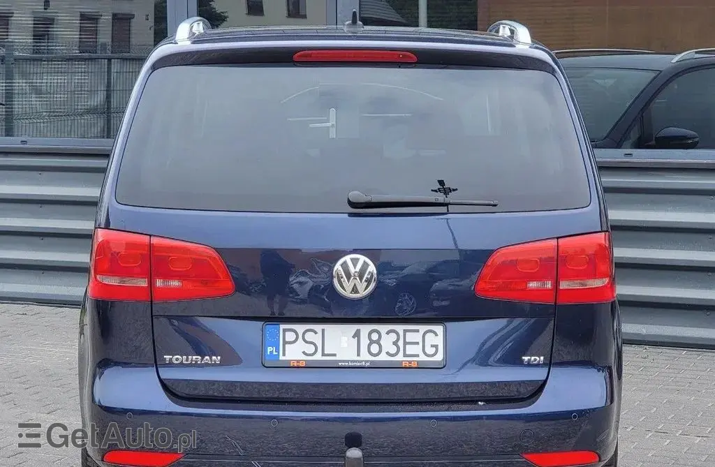 VOLKSWAGEN Touran 