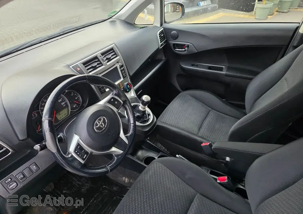 TOYOTA Verso S 1.33 VVT-i Comfort