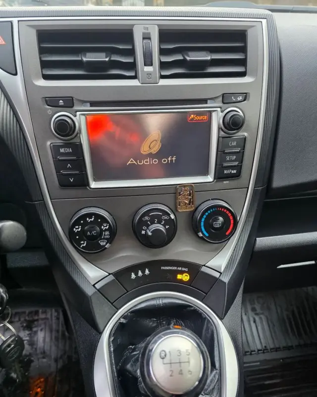 TOYOTA Verso S 1.33 VVT-i Comfort