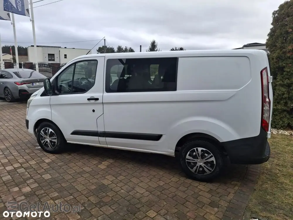 FORD Transit Custom 300 L1H1 VA Titanium
