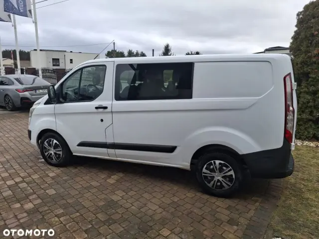 FORD Transit Custom 300 L1H1 VA Titanium