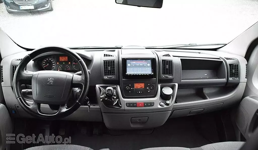PEUGEOT Boxer 