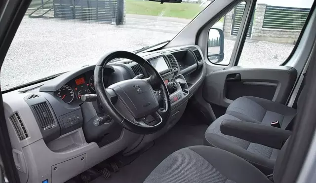 PEUGEOT Boxer 