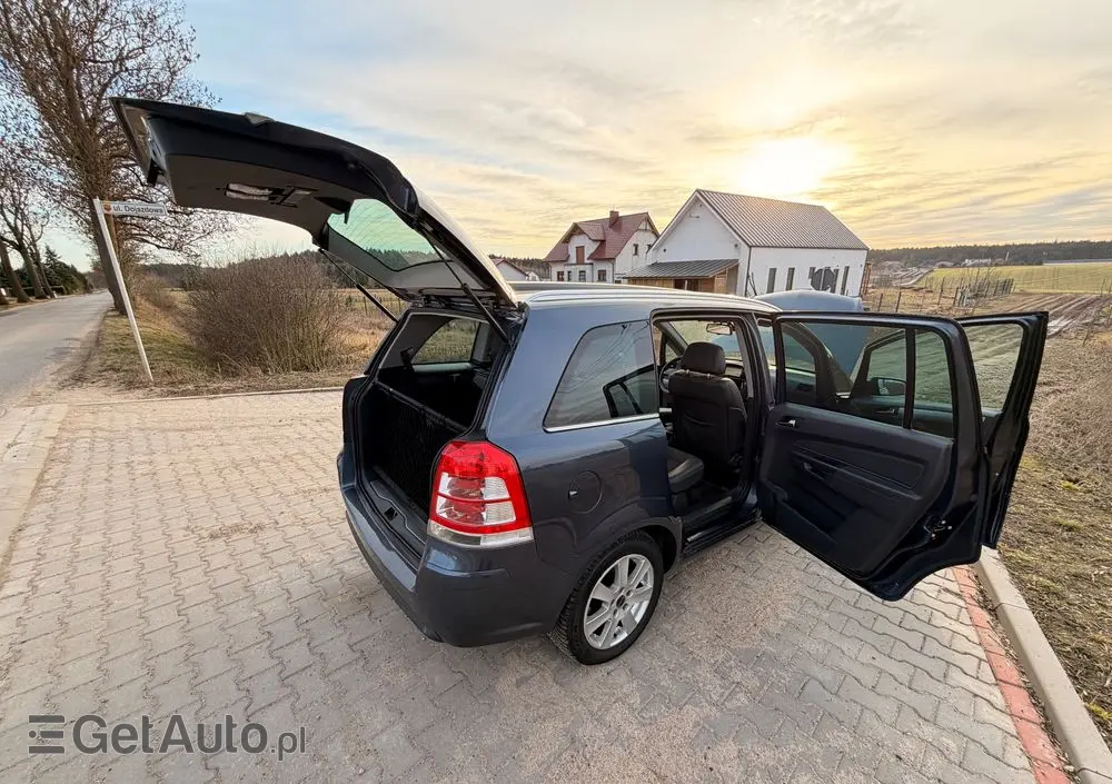 OPEL Zafira 1.9 CDTI Cosmo ActiveSelect