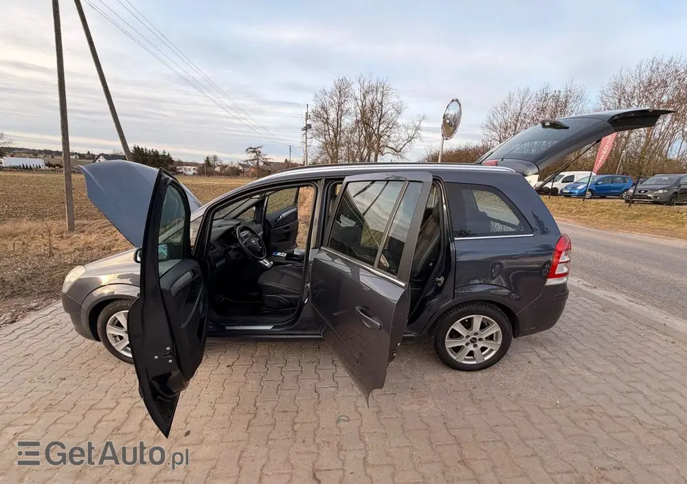 OPEL Zafira 1.9 CDTI Cosmo ActiveSelect