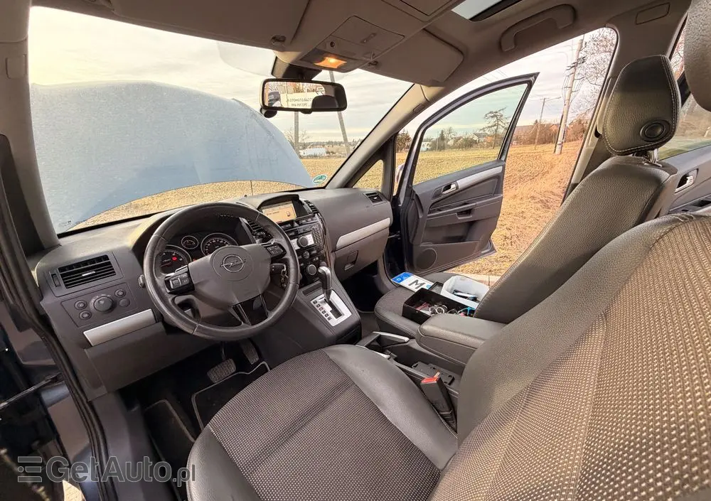 OPEL Zafira 1.9 CDTI Cosmo ActiveSelect