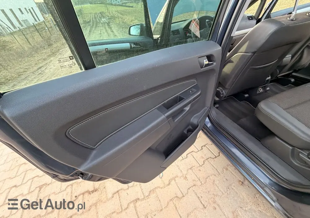 OPEL Zafira 1.9 CDTI Cosmo ActiveSelect