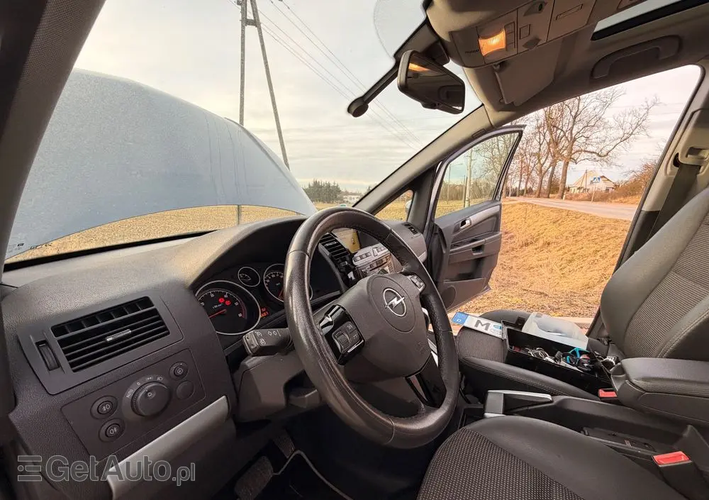 OPEL Zafira 1.9 CDTI Cosmo ActiveSelect