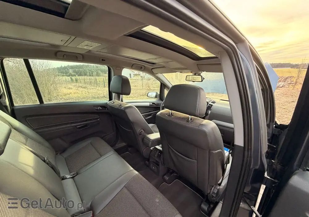 OPEL Zafira 1.9 CDTI Cosmo ActiveSelect