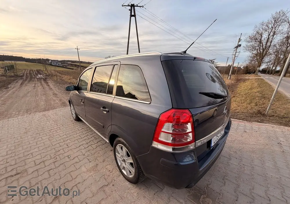 OPEL Zafira 1.9 CDTI Cosmo ActiveSelect