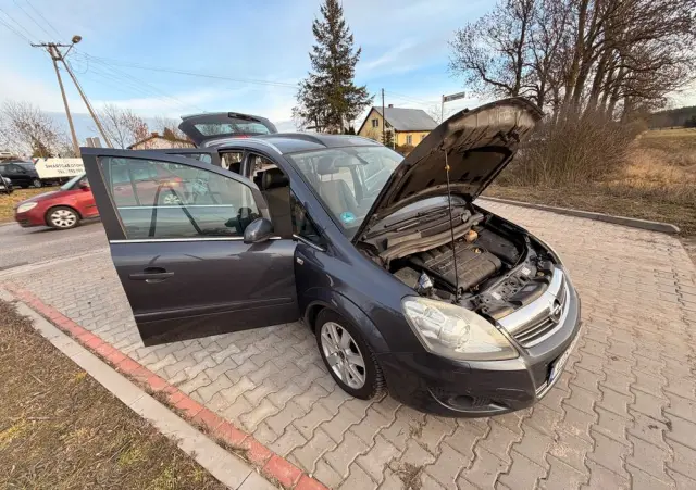 OPEL Zafira 1.9 CDTI Cosmo ActiveSelect