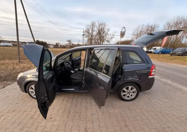 OPEL Zafira 1.9 CDTI Cosmo ActiveSelect