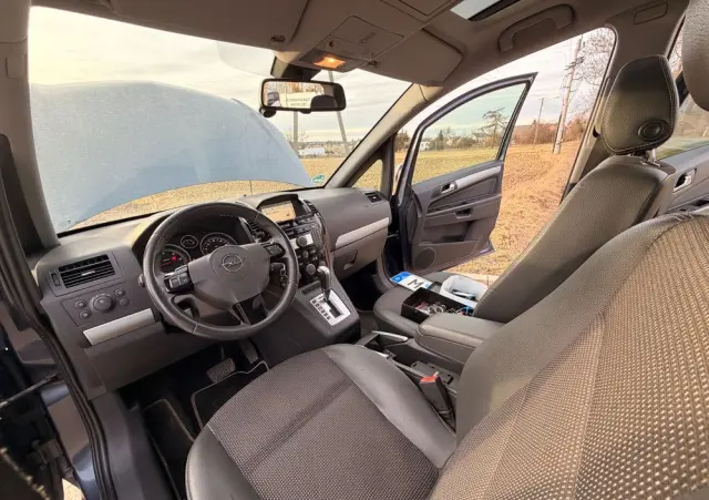 OPEL Zafira 1.9 CDTI Cosmo ActiveSelect