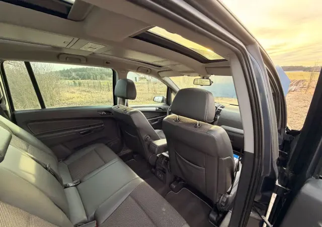 OPEL Zafira 1.9 CDTI Cosmo ActiveSelect