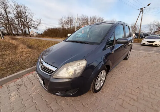 OPEL Zafira 1.9 CDTI Cosmo ActiveSelect