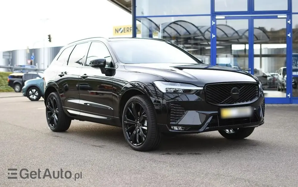 VOLVO XC 60 B5 B AWD Plus Black Edition