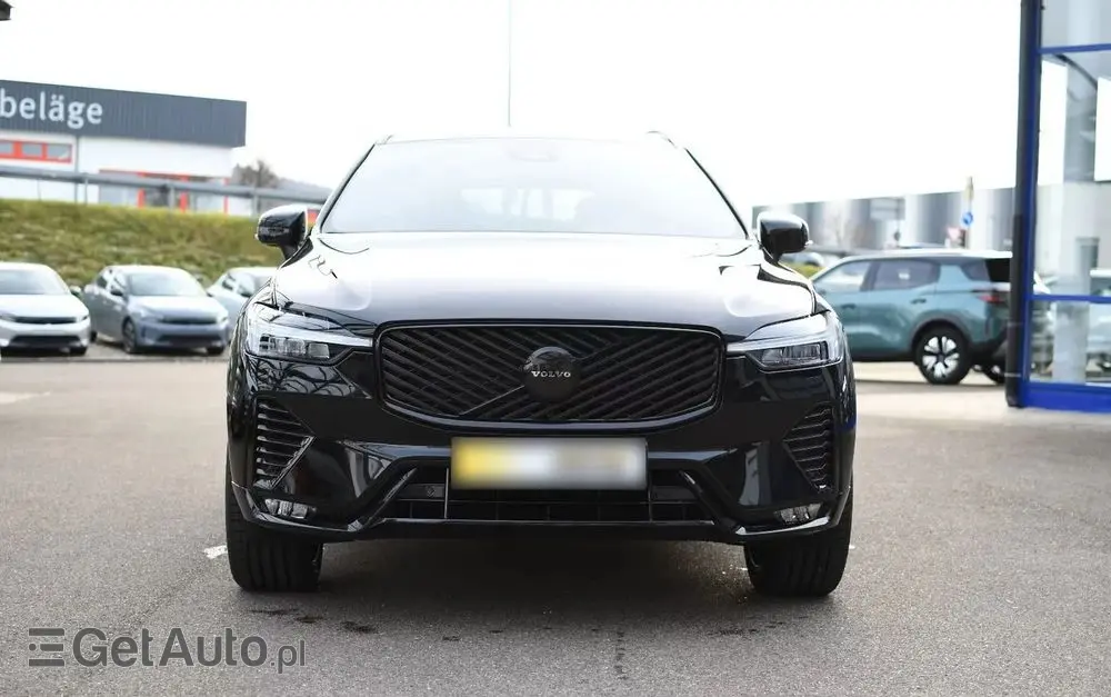 VOLVO XC 60 B5 B AWD Plus Black Edition